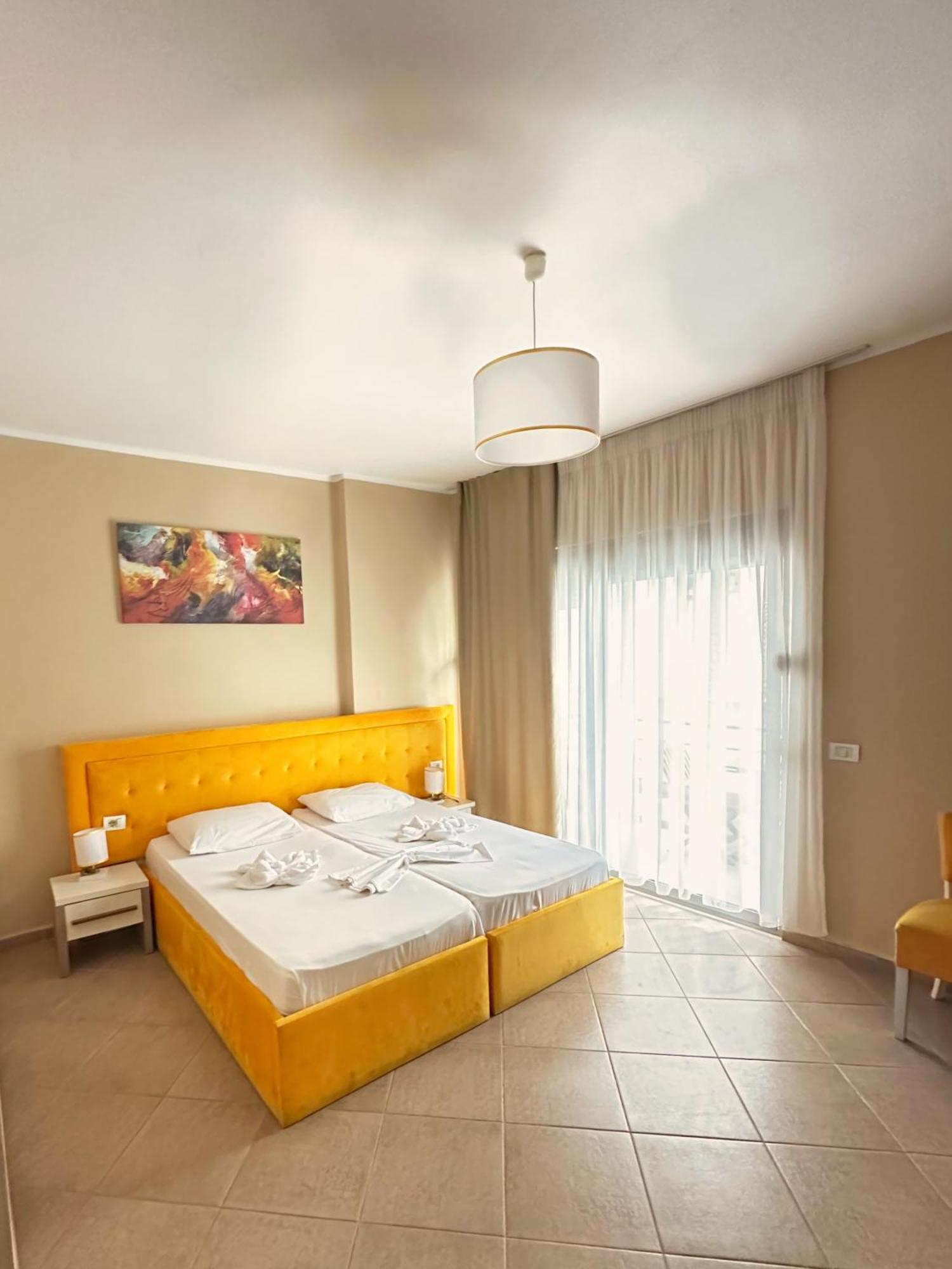 Amaia & Restaurant 3* Sarandë