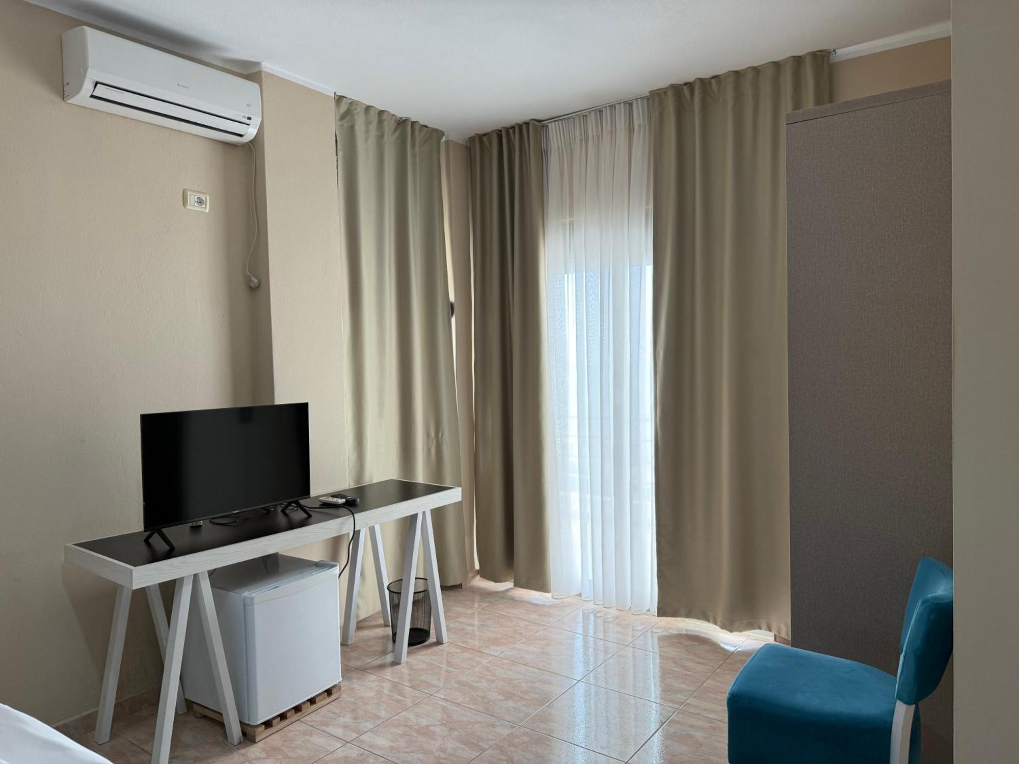 Amaia & Restaurant Sarandë